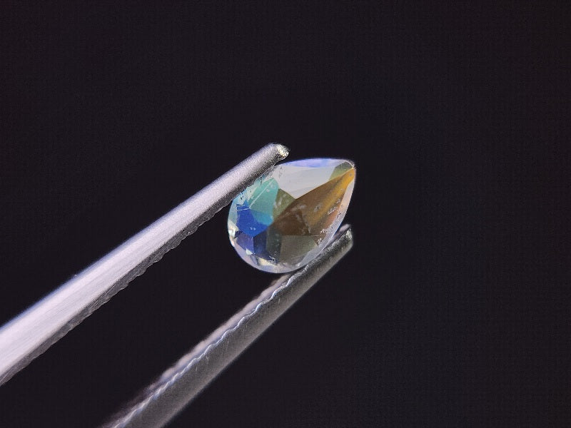 0762-6　アンデシンラブラドライト　0.45ct
