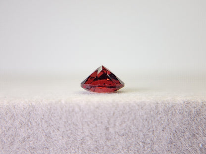 0910-2-6　ガーネット　1.57ct