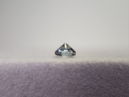 0657-28-2　ゾイサイト　0.42ct