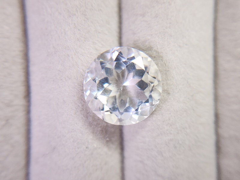 SUI-25　水晶　6.13ct