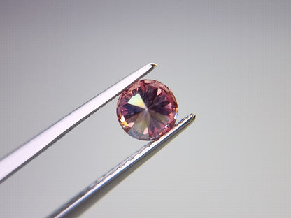 piMOI-4　合成ピンクモアッサナイト　0.43ct