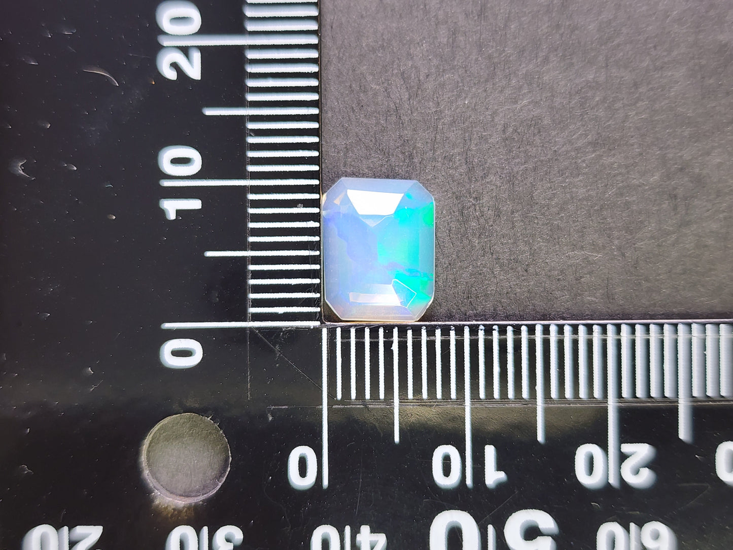 0916-12　オパール　1.21ct