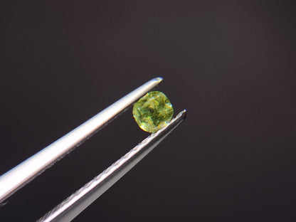 0932-1-13　スフェーン　0.12ct