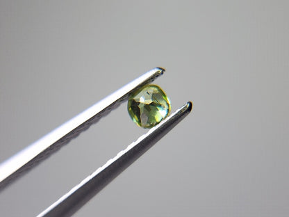 0932-1-15　スフェーン　0.12ct