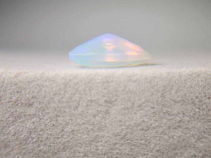 0916-34　オパール　2.61ct