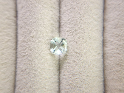 gBE-10　グリーンベリル　0.79ct
