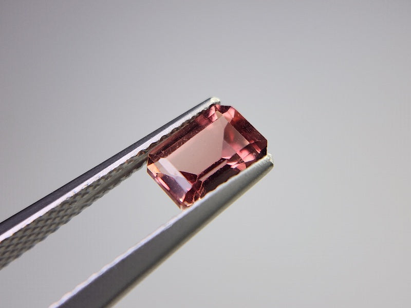 0151-2-16　バイカラーアンデシン　1.05ct