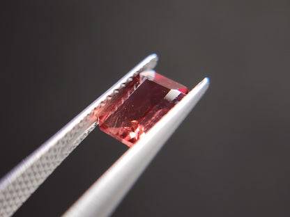 0151-3-6　バイカラーアンデシン　0.79ct