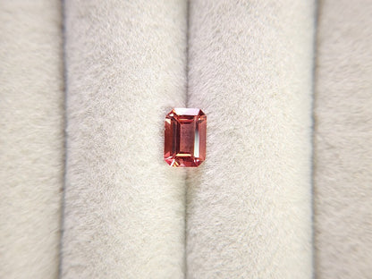 0151-2-8　バイカラーアンデシン　0.87ct