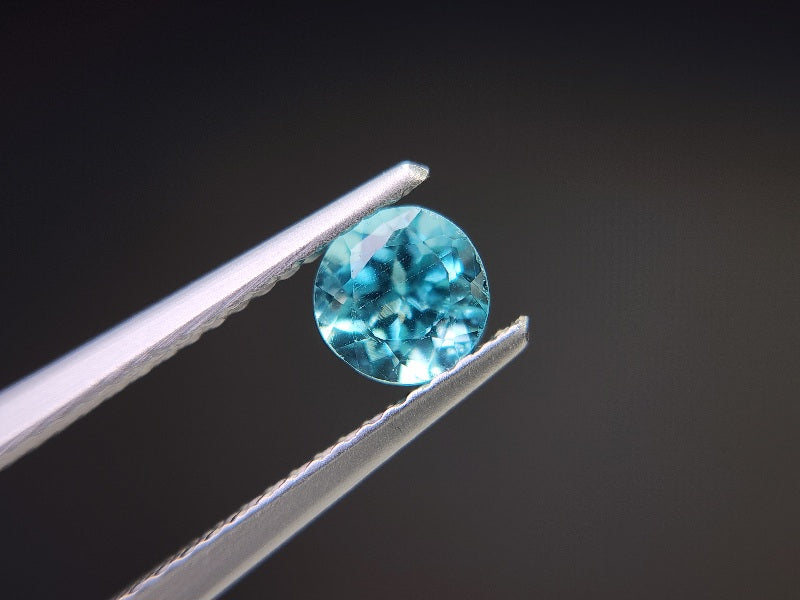 0471-10　アパタイト　0.74ct