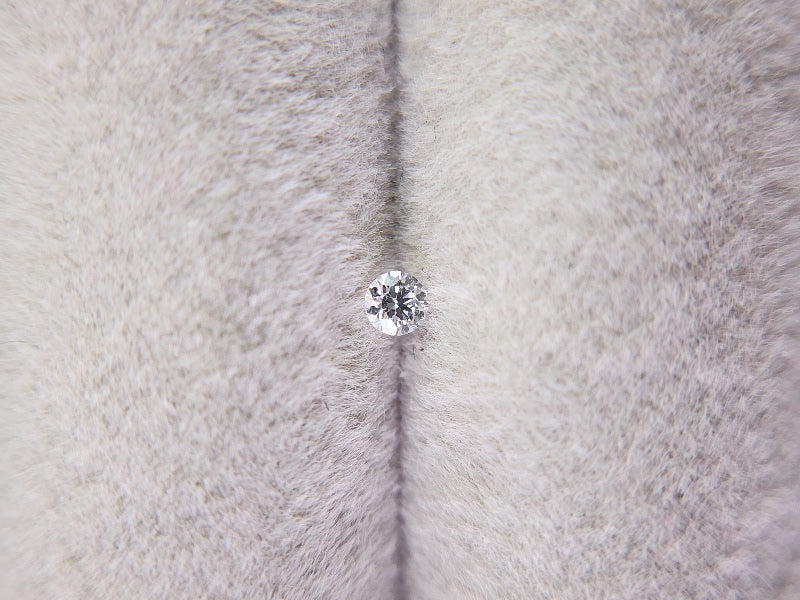 0015-1-5　ダイヤモンド　0.04ct