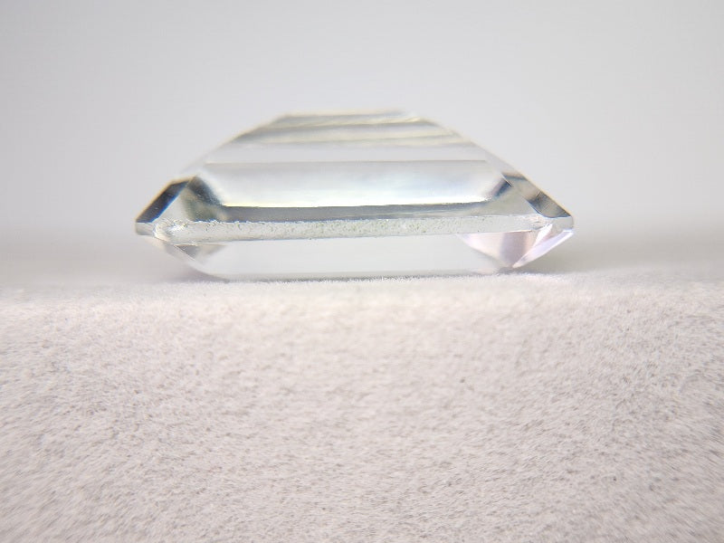 SUI-6　水晶　23.95ct