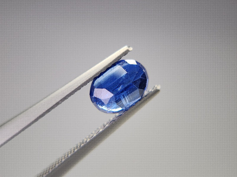 0942-3  カイヤナイト  1.41ct