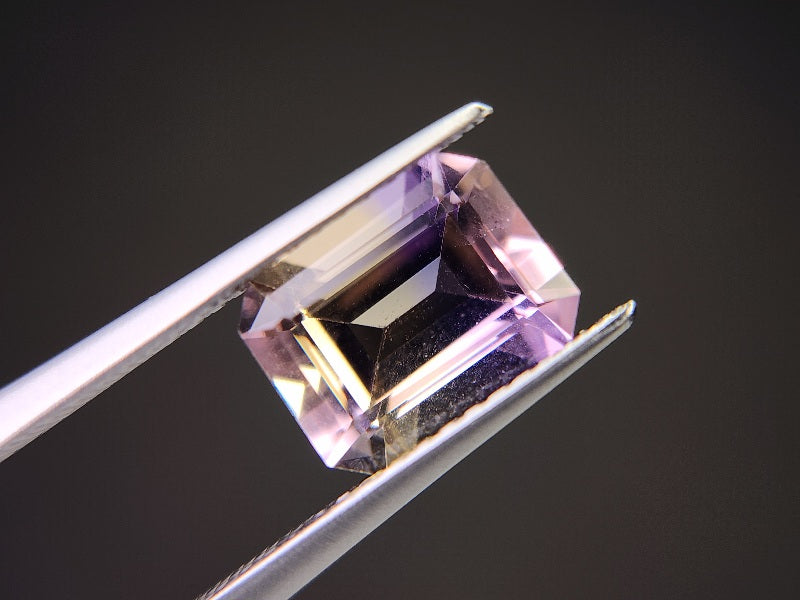 AMT-14　アメトリン　2.35ct