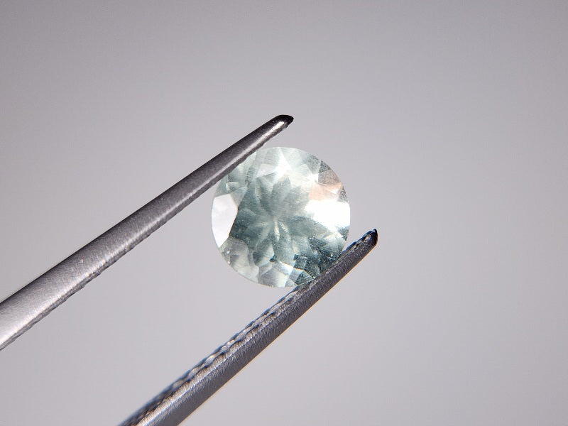gBE-24　グリーンベリル　0.83ct