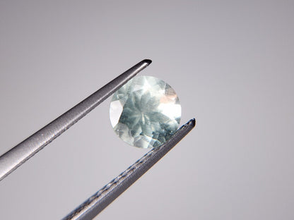 gBE-24　グリーンベリル　0.83ct