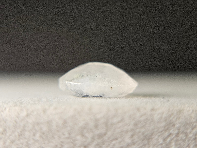 blMO-7　ブルームーンストーン　2.22ct