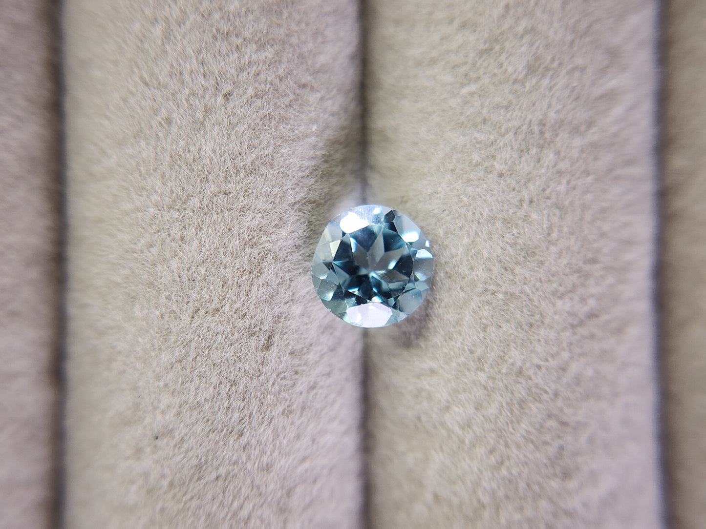 0917-28　ブルートパーズ　1.06ct