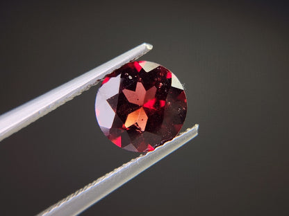 GA-61　ガーネット　2.05ct