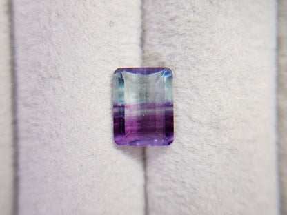 bc-FLO-47　バイカラーフローライト　2.35ct