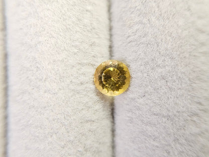 CND-2　コンドロダイト　0.57ct