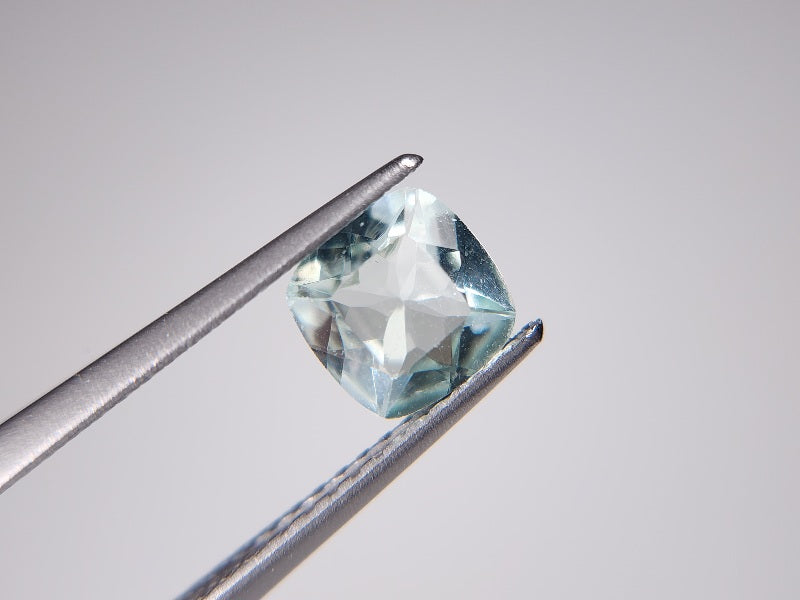 gBE-8　グリーンベリル　0.81ct