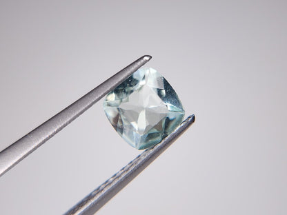 gBE-8　グリーンベリル　0.81ct