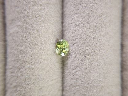 0873-5-2　デマントイドガーネット　0.30ct