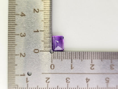 AM-64　アメジスト　1.37ct