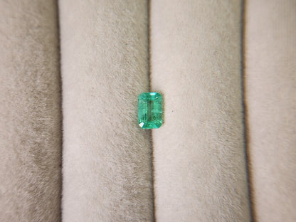 0936-13　エメラルド(ザンビア産)　0.54ct