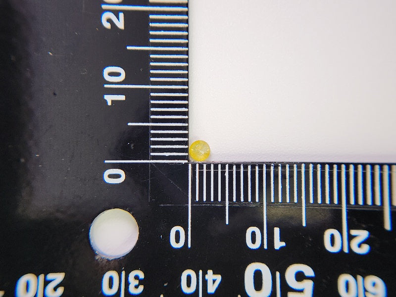 0015-6-1　イエローダイヤモンド　0.09ct
