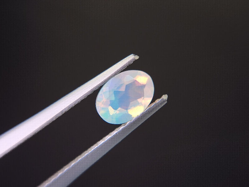 0909-2-6　オパール　0.59ct