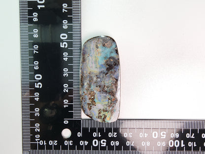0903-8　ボルダーオパール（穴あき）　77.87ct
