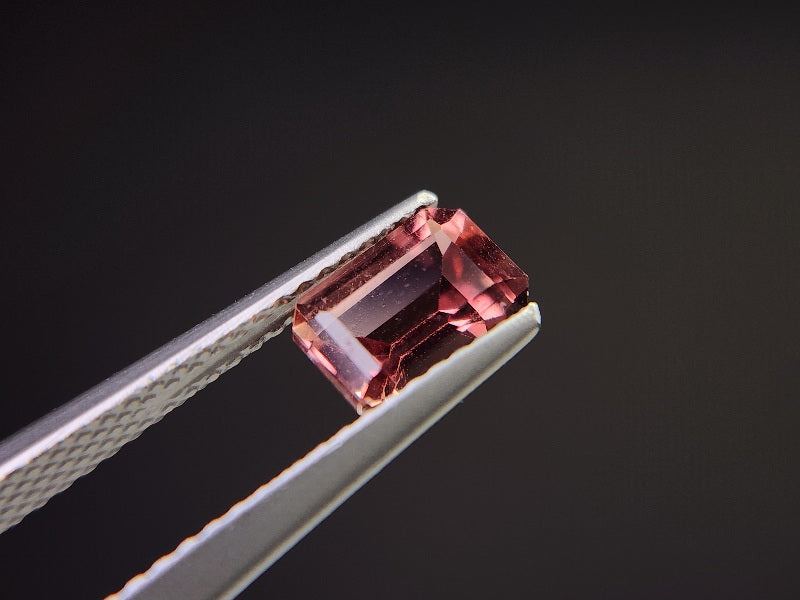 0151-2-16　バイカラーアンデシン　1.05ct