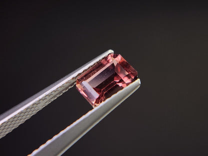 0151-2-16　バイカラーアンデシン　1.05ct