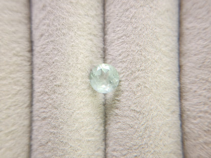 gBE-22　グリーンベリル　0.84ct