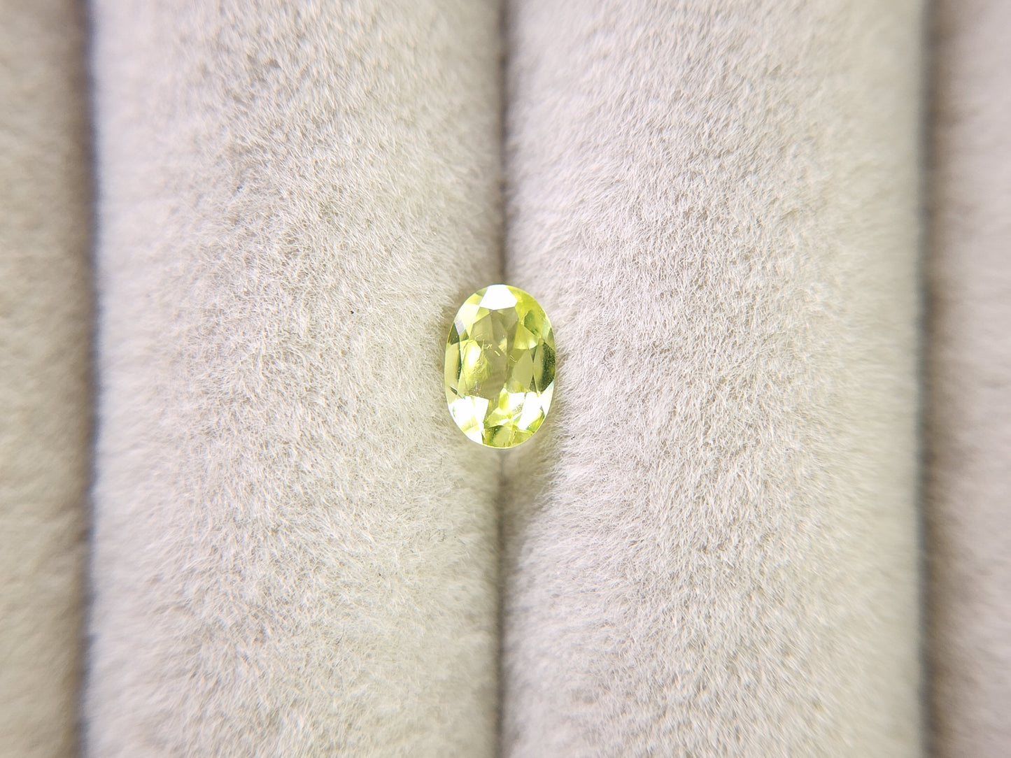 0928-2　パロットクリソベリル　0.50ct