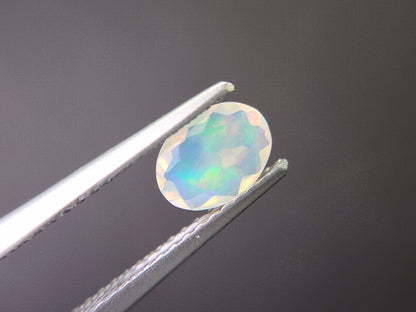 0909-2-9　オパール　0.38ct