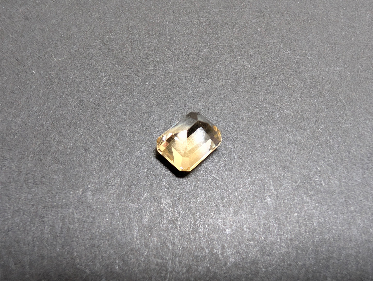 0367　バイカラーシトリン　1.99ct