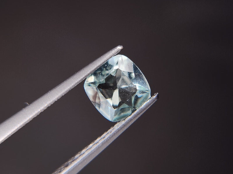 gBE-8　グリーンベリル　0.81ct