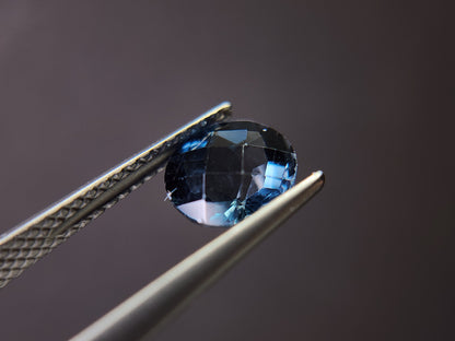 0931-10　ロンドンブルートパーズ　1.56ct