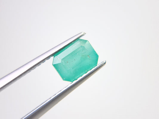 EM-10　エメラルド　1.03ct