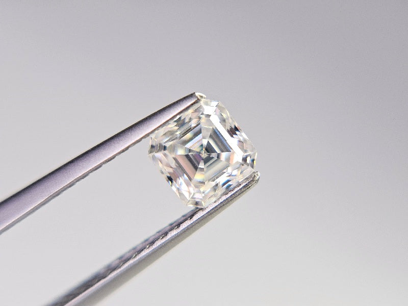 MOI-3　合成モアッサナイト　0.70ct