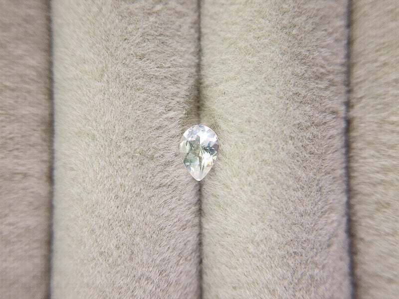 0762-22　アンデシンラブラドライト　0.32ct