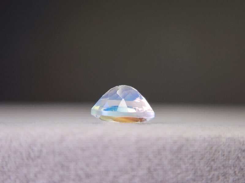 0761-1　アンデシンラブラドライト　0.84ct