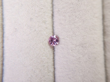 SP-28　スピネル　0.18ct