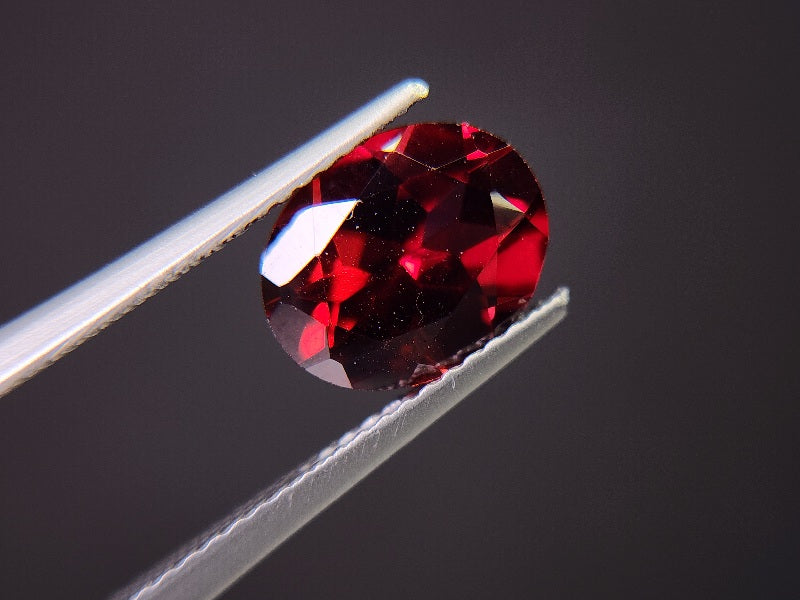 0910-4-4　ガーネット　3.05ct