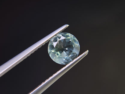 0878-3-7　グリーンベリル　0.66ct