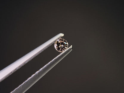 0015-2-1　ブラウンダイヤモンド　0.05ct
