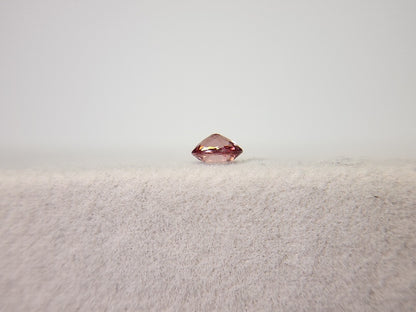 pi-Z-8　ピンクジルコン　0.39ct